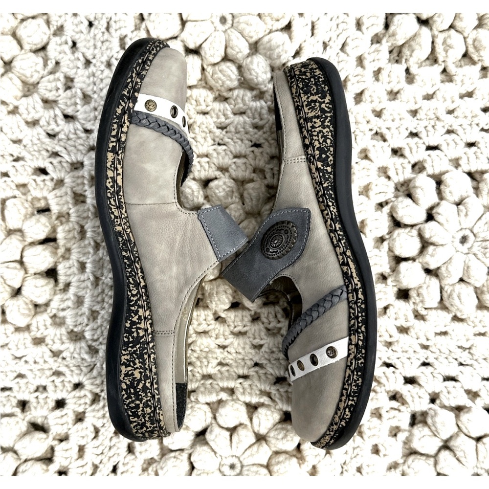 Rieker Women's Mary Jane Slides Sz 6 Two Tone Gray Brown Leather Comfort Mules - Picture 7 of 10